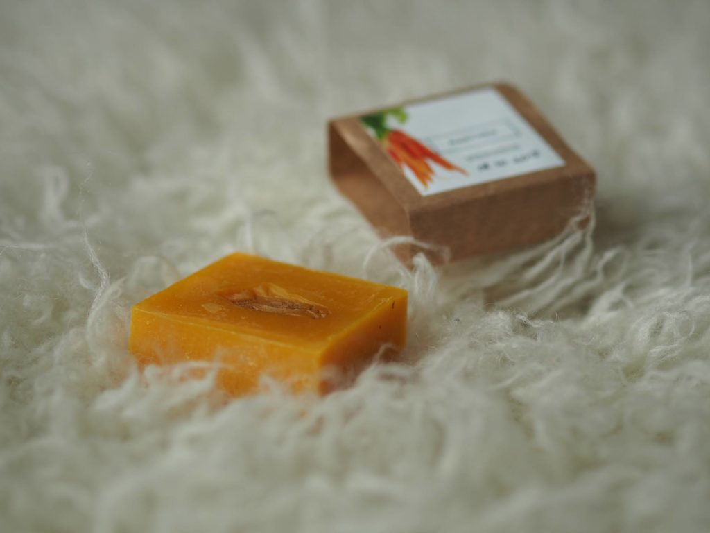 prezent-dla-kobiety-naturalne-mydlo