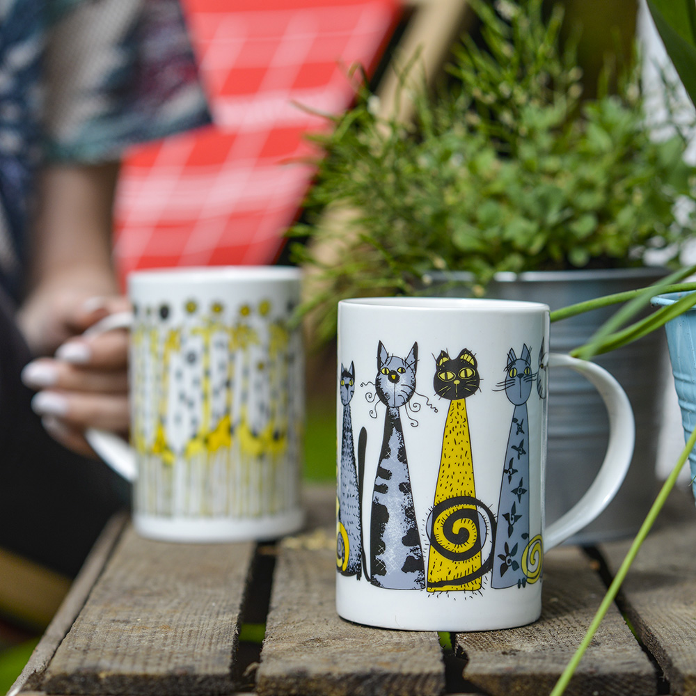 fajny-kubek-na-prezent-koty-butelkowe