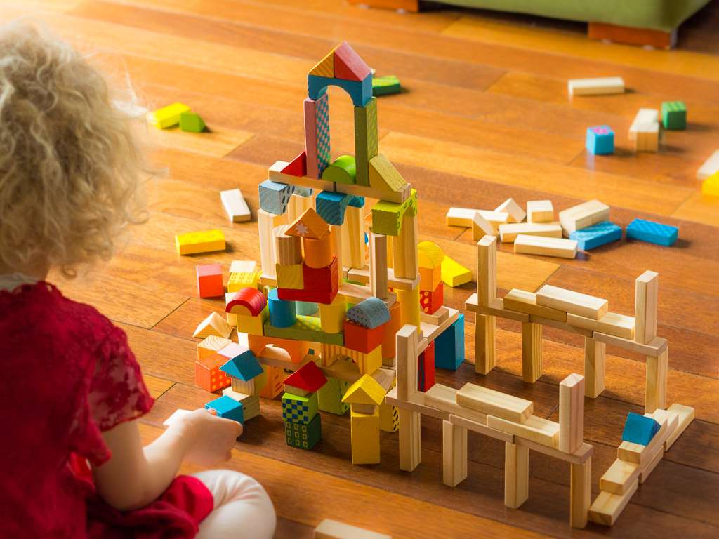 klocki-drewniane-dla-dziecka-na-prezent-zamek