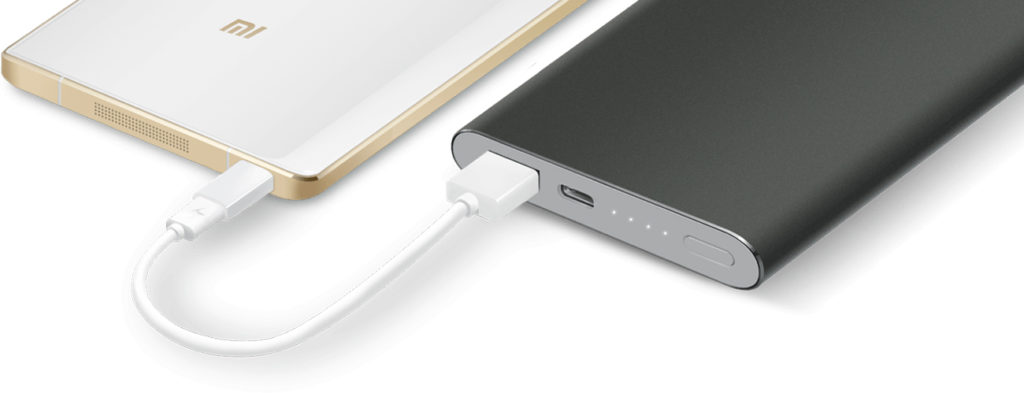 power-bank-na-prezent-xiaomi-10000mah-v2 ladowanie