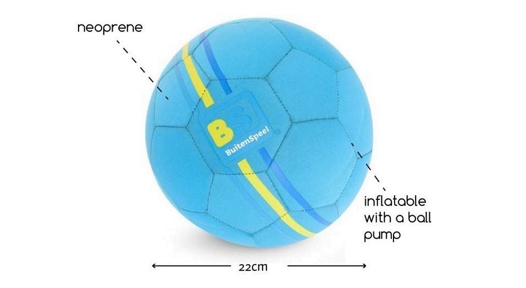 pilka-do-nogi-dla-chlopca-buiten-speel-22cm-niebieska