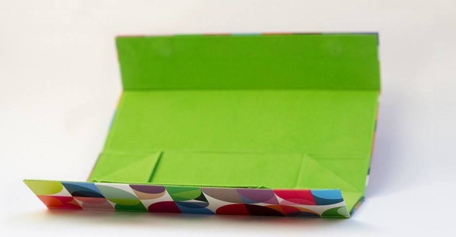 etui-na-okulary-twarde-remember-rozkladane-na-plasko